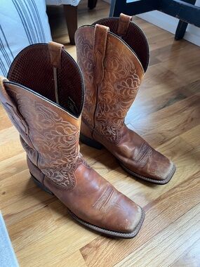 Ariat Brown Embroidered Western Heeled Boots